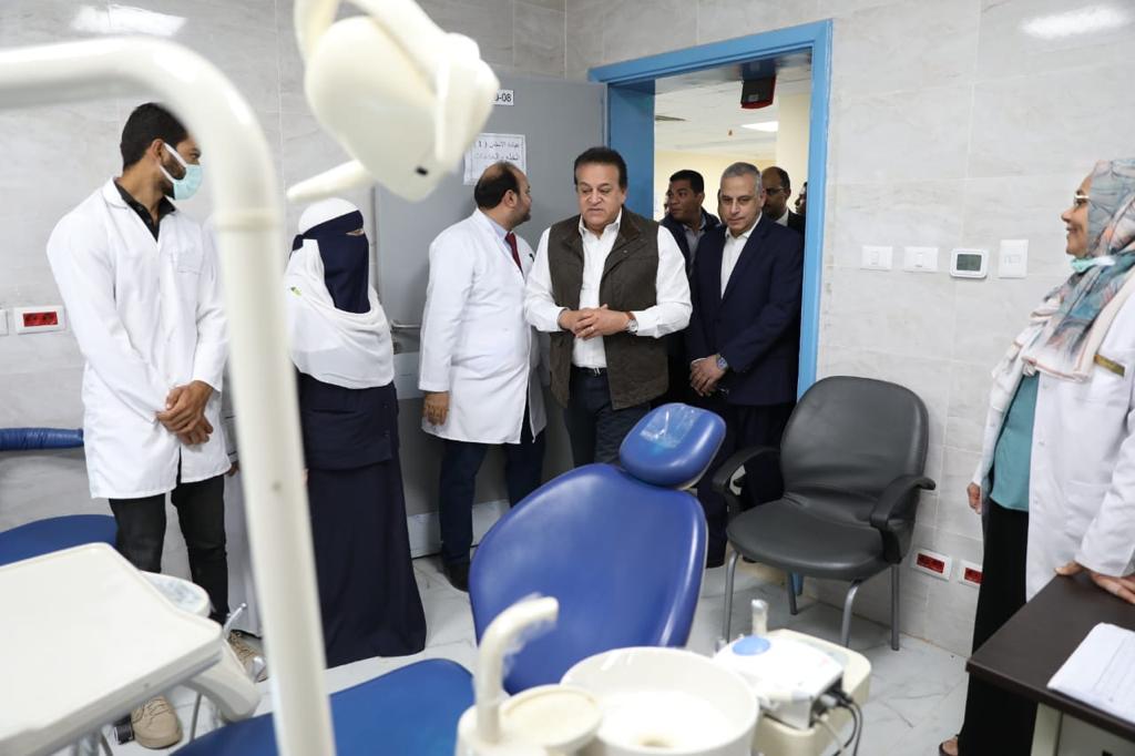 خلال جولته.. وزير الصحة يوجه بسرعة استكمال تجهيزات كافة الأقسام بمستشفى جهينة المركزي لتقديم خدمات متكاملة للمواطنين