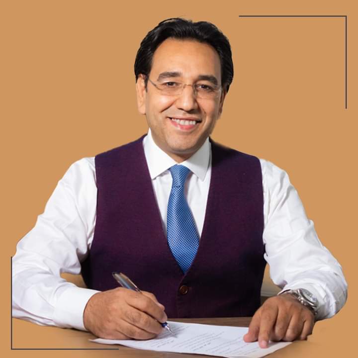 النائب أيمن محسب ينتقد الموقف الأمريكي الداعم لاستمرار الإعتداءات الوحشية علي غزة.. ويؤكد: من المخزي تبرير ذلك بالدفاع عن النفس

