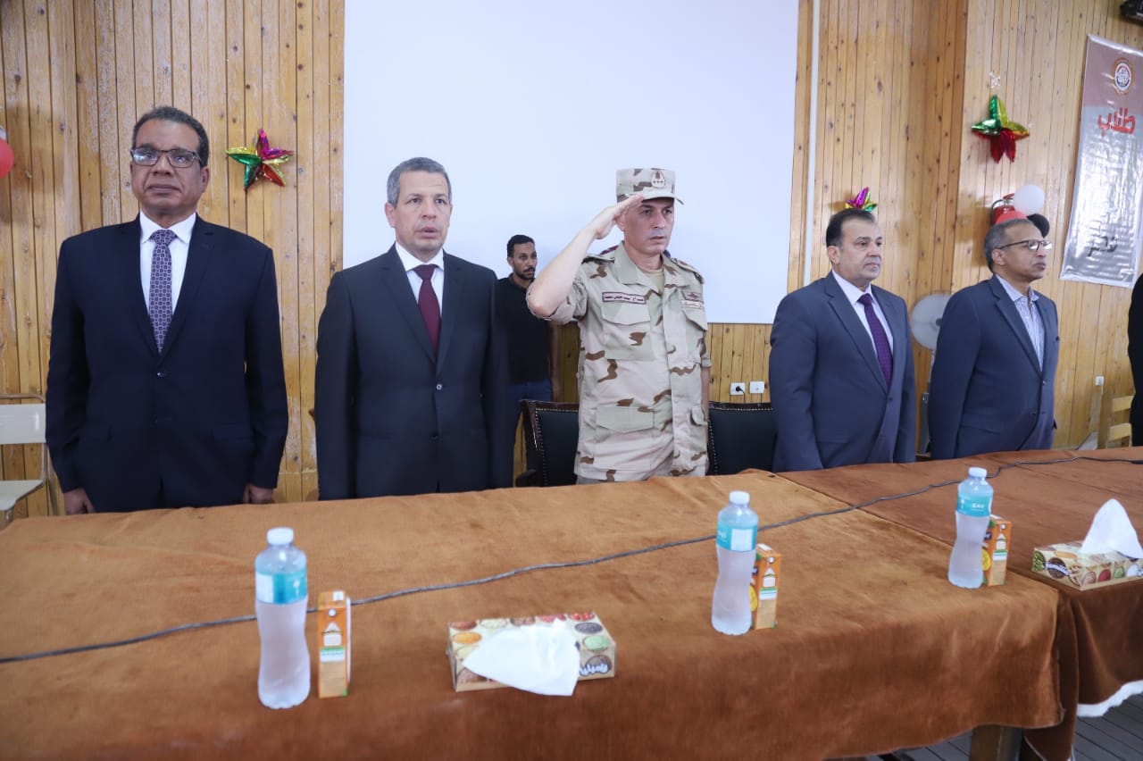 جامعة جنوب الوادى تحتفل بانتصارات اكتوبر


