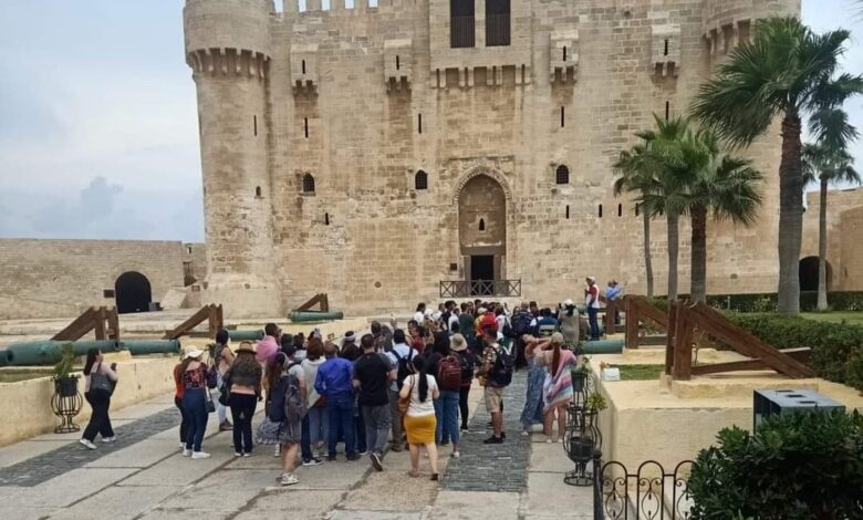 شاهد عيان: الفوج الإسرائيلي في عمود السواري أصر على التقاط صور بعلم إسرائيل