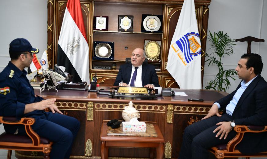 بدء أعمال تنفيذ المرحلة الثانية من مبني الطوارئ والعيادات الخارجية بمستشفى قنا العام 

