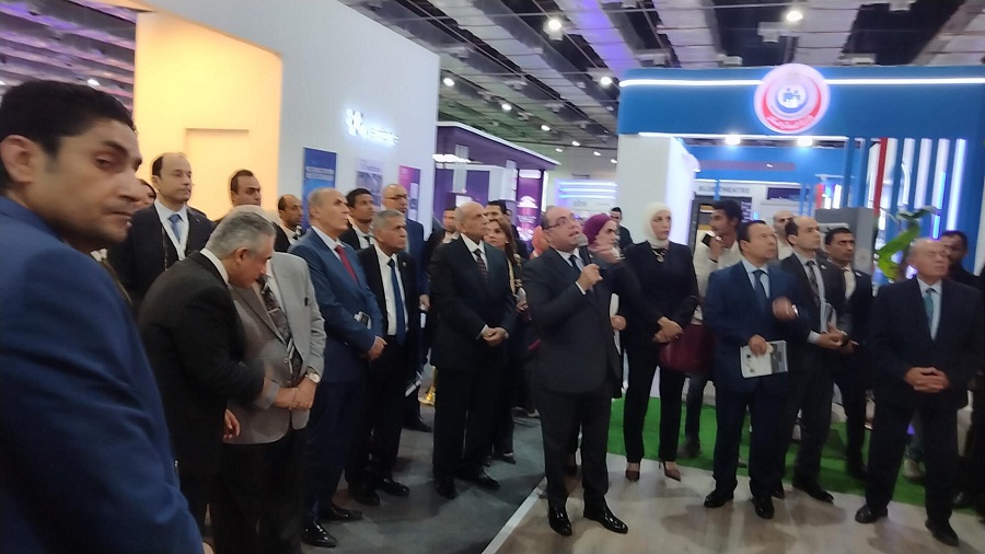 عمر مروان يفتتح جناح وزارة العدل في معرض القاهرة الدولي للتكنولوجيا 

