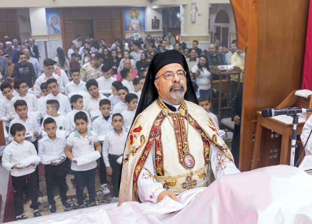 بطريرك الكاثوليك يترأس قداس منح درجة المرتل لشمامسة كنيسة العذراء 