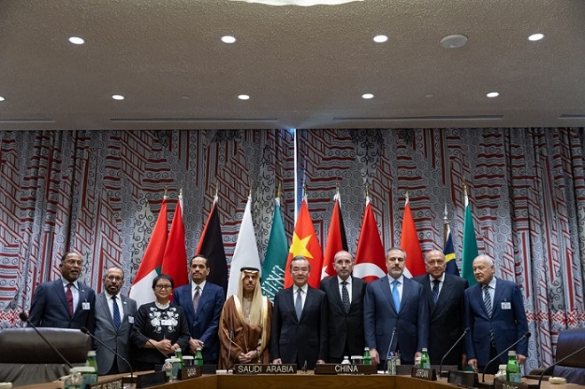 اللجنة العربية الإسلامية تؤكد رفضها القاطع لكل أشكال الاستيطان السافر والتهجير القسري للشعب الفلسطيني