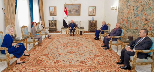 السيسي يؤكد لـ المديرة التنفيذية لبرنامج الغذاء العالمي  قلق مصر من تدهور الوضع الإنساني في غزة