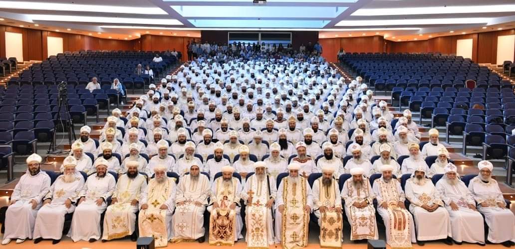  البابا تواضروس يصلي القداس في ختام سيمنار كهنة القناة والبحر الأحمر
