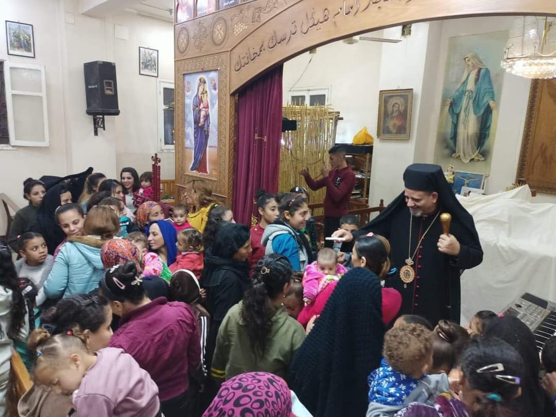 الأنبا بشارة يترأس الرياضة الروحية استعدادًا لذكرى تأسيس كنيسة الهريف