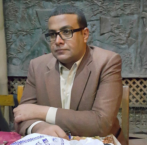 ندوة في اتيليه القاهرة لمناقشة كتاب 