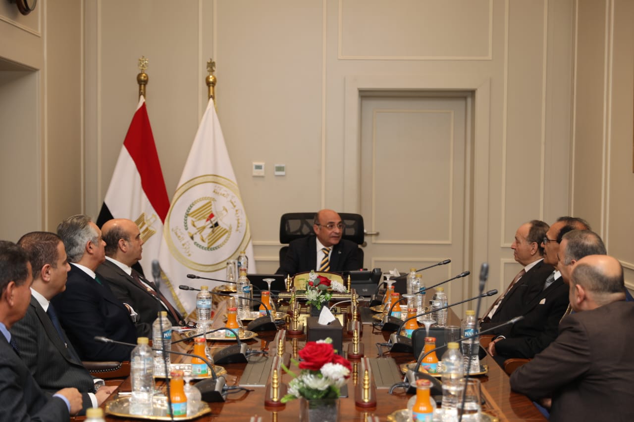 وزير العدل يلتقي مجلس إدارة نادي قضاة بني سويف والوفد المرافق له


