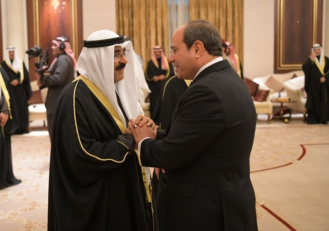 السيسي يعود إلي أرض الوطن بعد تقديم واجب العزاء في أمير الكويت
