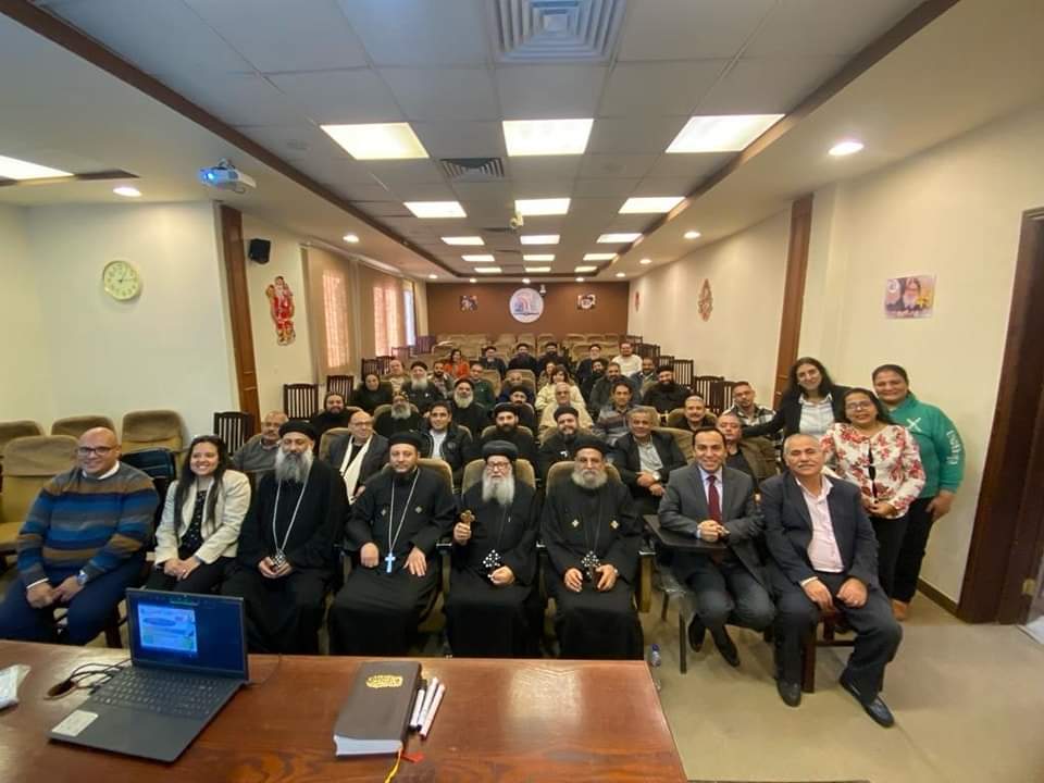 معهد الرعاية والتربية بالكاتدرائية المرقسية ينظم لقاء لمسؤولي فروع المعهد 