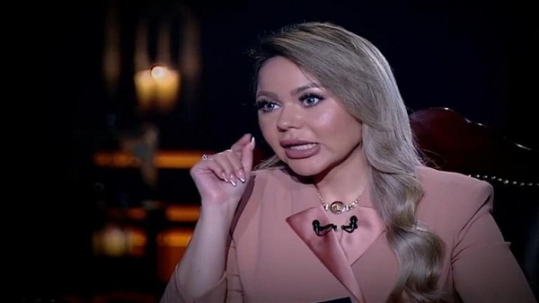 نقل أسما إبراهيم للمستشفى بعد تعرضها لوعكة صحية
