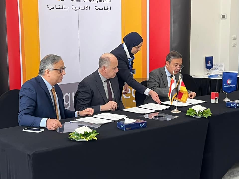 مستشفى مصر للطيران توقع بروتوكول تعاون مع الجامعة الألمانية