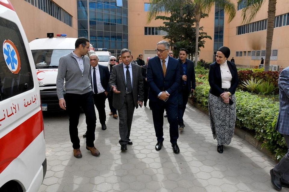 بروتوكول تعاون بين مستشفى مصر للطيران وكلية الصيدلة والتكنولوجيا الحيوية بالجامعة الألمانية