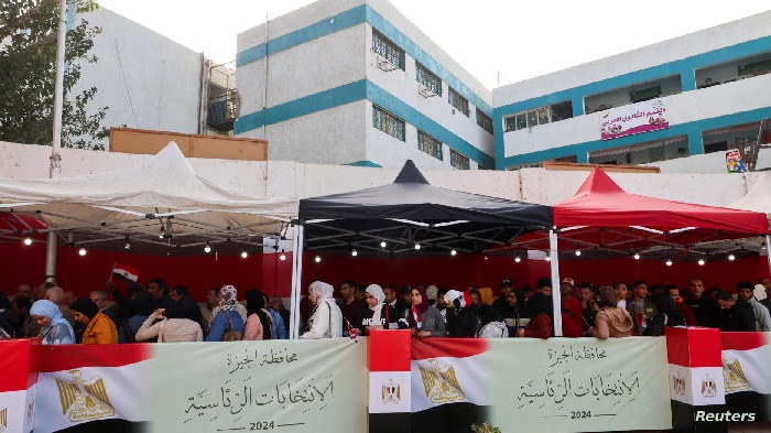 التنمية المحلية: غرفة العمليات رصدت إقبالا كبيرا من مختلف الفئات العمرية على اللجان الانتخابية

