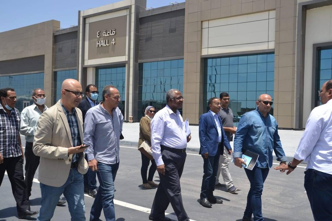 هيئة الكتاب تفتح باب حجز حفلات التوقيع بمعرض القاهرة

