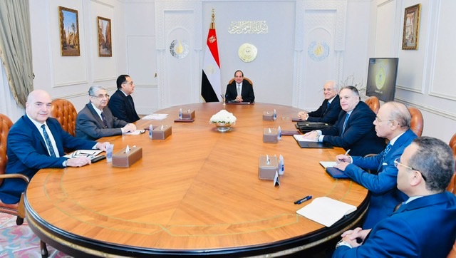 الرئيس السيسي يستقبل رئيس مجموعة شركات كوبولوزيس اليونانية للكهرباء