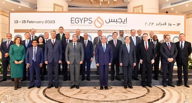 بالصور.. السيسي يفتتح معرض ومؤتمر مصر الدولي للبترول 