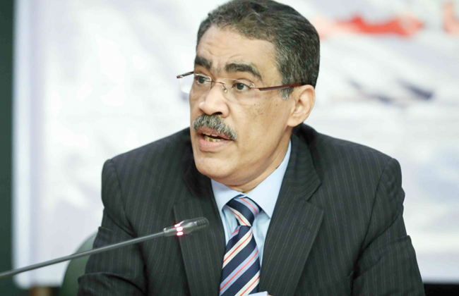 نقيب الصحفيين يطالب بالإفراج عن الزملاء المحبوسين احتياطيا بأي ضمان

