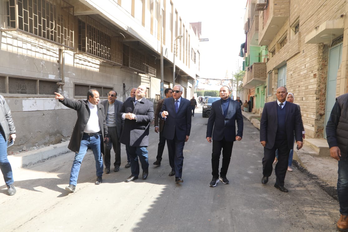 محافظ الجيزة: رصف وتطوير شامل لطريق ترسا العمومي بأبو النمرس وعمرو بن العاص بالبدرشين