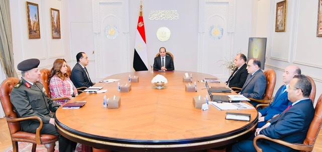 السيسي يوجه بالتنسيق بين الجهات المعنية ومواصلة العمل المكثف لإنجاح صناعة الأثاث بمحافظة دمياط