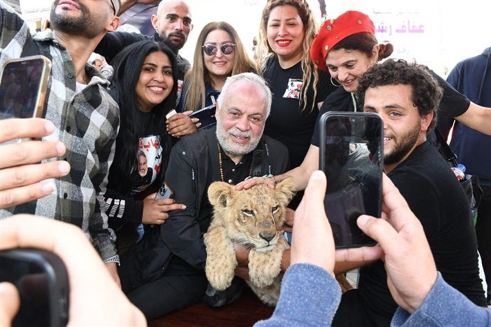 أشرف زكي يفوز بمقعد نقيب المهن التمثيلية

