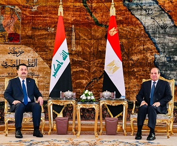بالصور.. السيسي يستقبل رئيس وزراء العراق