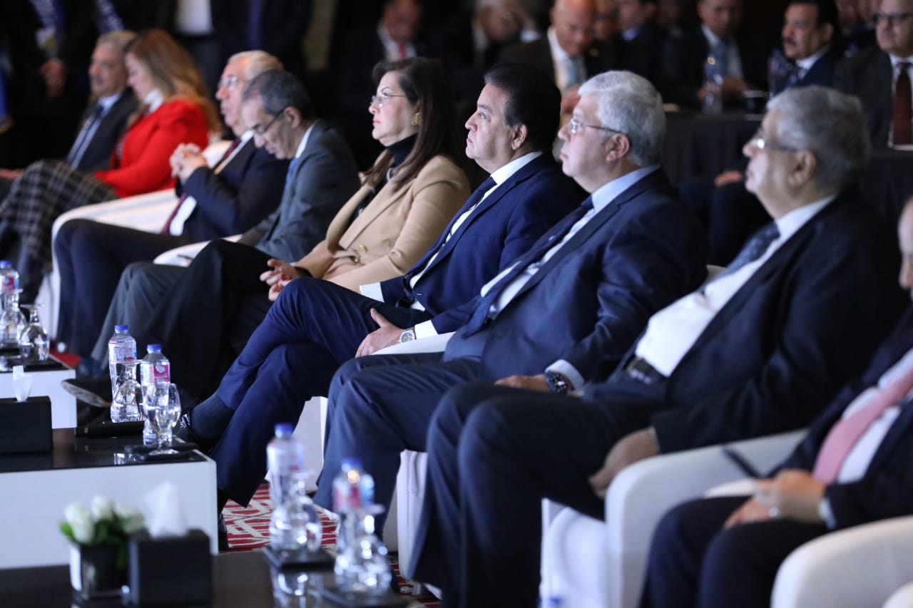 وزير الصحة يؤكد أهمية الاستراتيجية لخدمة كافة قطاعات الدولة في إطار استراتيجية التنمية المستدامة 2030