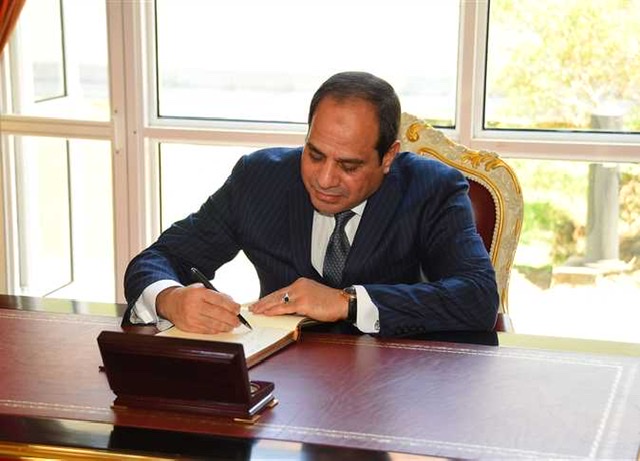 السيسى يصدق على تقرير نظام التوقيت الصيفى.. وبدء العمل نهاية أبريل
