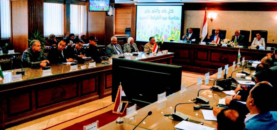 محافظ الجيزة: وقف إجازات الأطباء البيطريين وتكثيف الحملات استعداداً لعيد الفطر