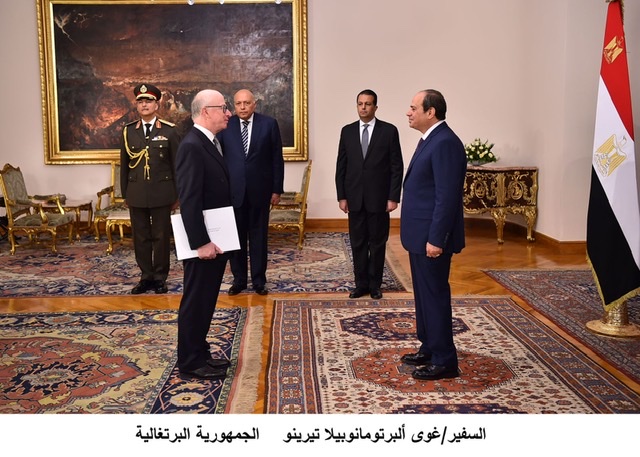 بالأسماء والصور .. الرئيس السيسي يتسلم أوراق اعتماد عدد من السفراء الجدد المعتمدين لدي مصر 