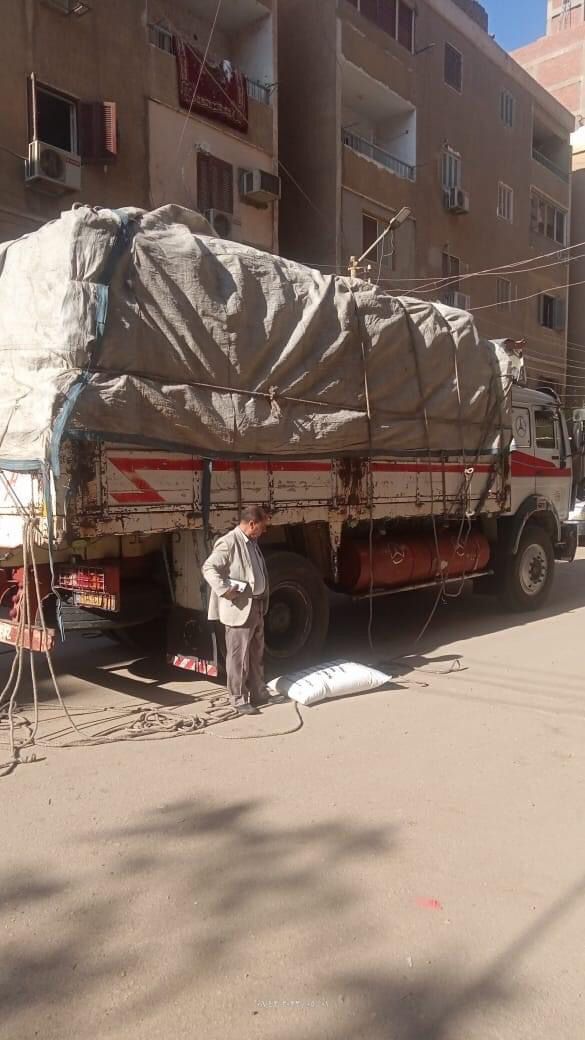ضبط 22 طن من السماد المدعم بمركز ملوي بالمنيا خلال حملة رقابية مكبرة