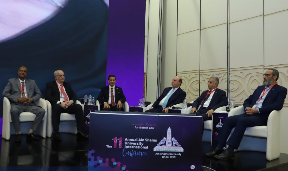 بالصور.. جلسة حول توثيق التراث البحري المصري في المؤتمر العلمي الدولي الحادي عشر لجامعة عين شمس