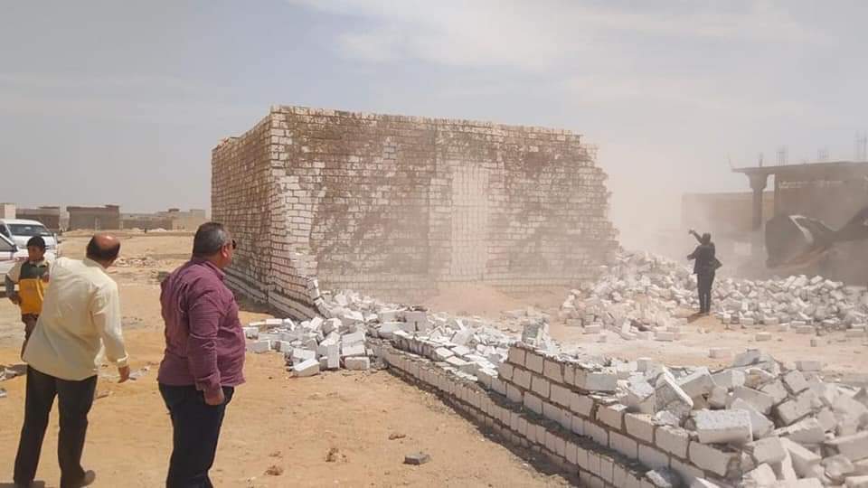 إزالة 15 حالة تعدي بالبناء على أملاك الدولة بمركز مغاغة بالمنيا ضمن 