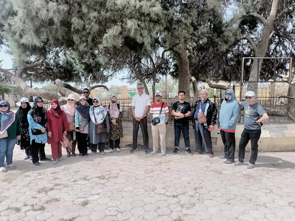 وفد ماليزي يزور منطقة البهنسا الاثرية بمركز بنى مزار بالمنيا