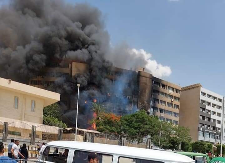 إصابة 18 شخصا في حريق جهاز مدينة 15 مايو بسبب ماس كهربائي

