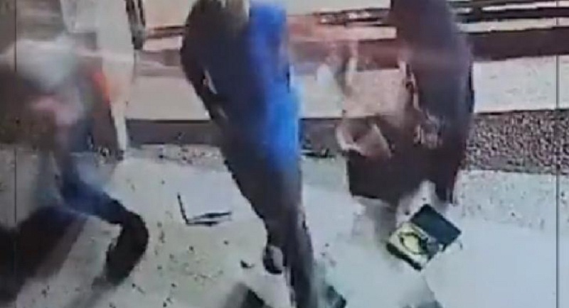 الأزهر يعلن رفضه بشدة جريمة تمزيق وحرق الكيان الصهيوني للمصحف الشريف

