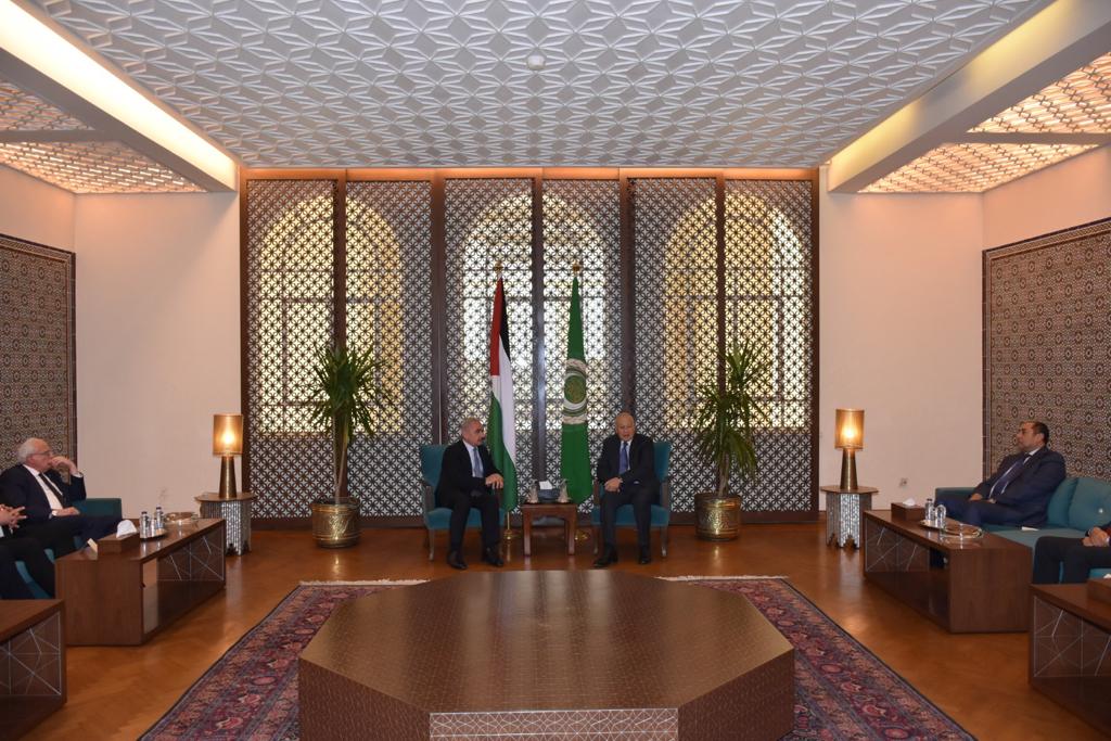أبو الغيط خلال استقبال محمد أشتية: تعزيز التحركات العربية لحشد المزيد من الاعترافات بدولة فلسطين