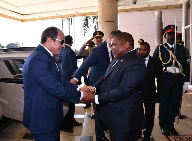 بالصور.. الرئيس السيسي يصل موزمبيق ضمن جولته الأفريقية