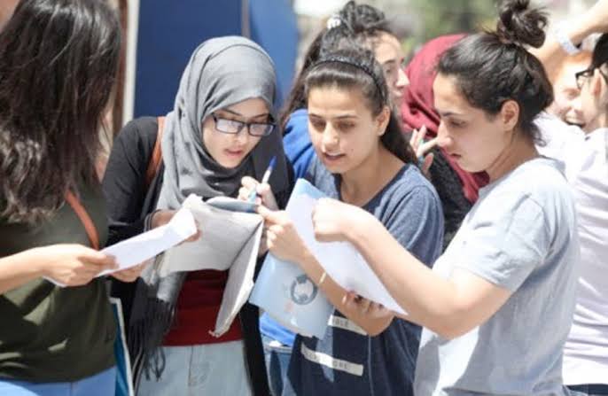 تعليمات بإعادة تصحيح ١١ لجنة فى الثانوية العامة بقنا وسوهاج بعد يومين من واقعة طب جنوب الوادى

