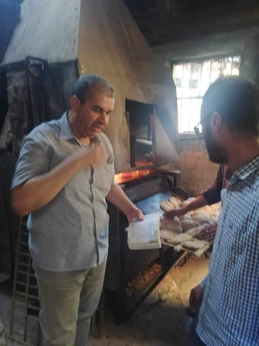 ٣٣ مخالفة تموينية خلال حملة مكبرة على الأسواق فى مركزين بالمنيا
