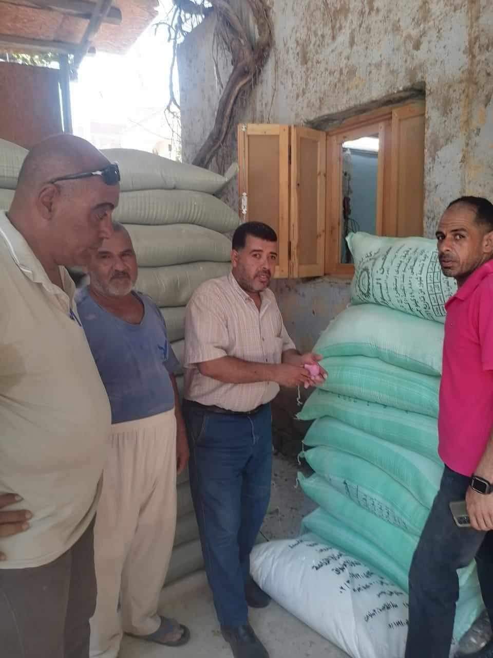 ضبط دقيق و سماد مدعم و ٦٧ مخالفة تموينية فى ٣ مراكز بالمنيا