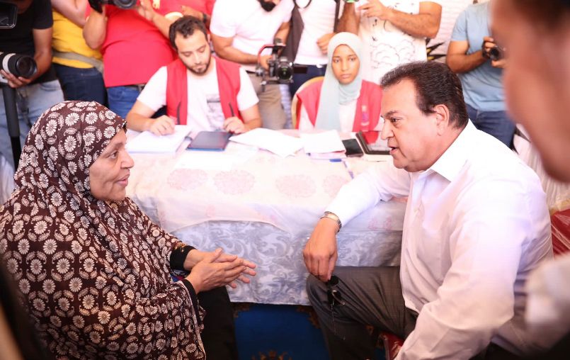 خلال جولته بالاسكندرية.. وزير الصحة يوجه ببناء مركز ووحدة صحية لساكني منطقة بشاير الخير  

حق