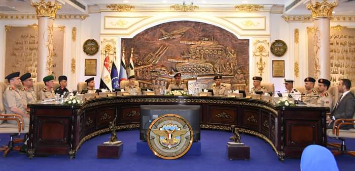 قبول دفعة جديدة بالأكاديمية العسكرية المصرية والكليات الحربية من الطلبة وحملة المؤهلات العليا 