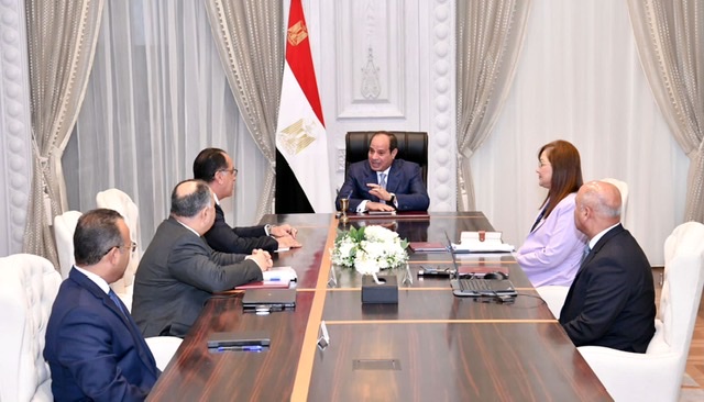 السيسي يطلع على جهود تطوير منظومة السكك الحديدية بمختلف جوانبها
