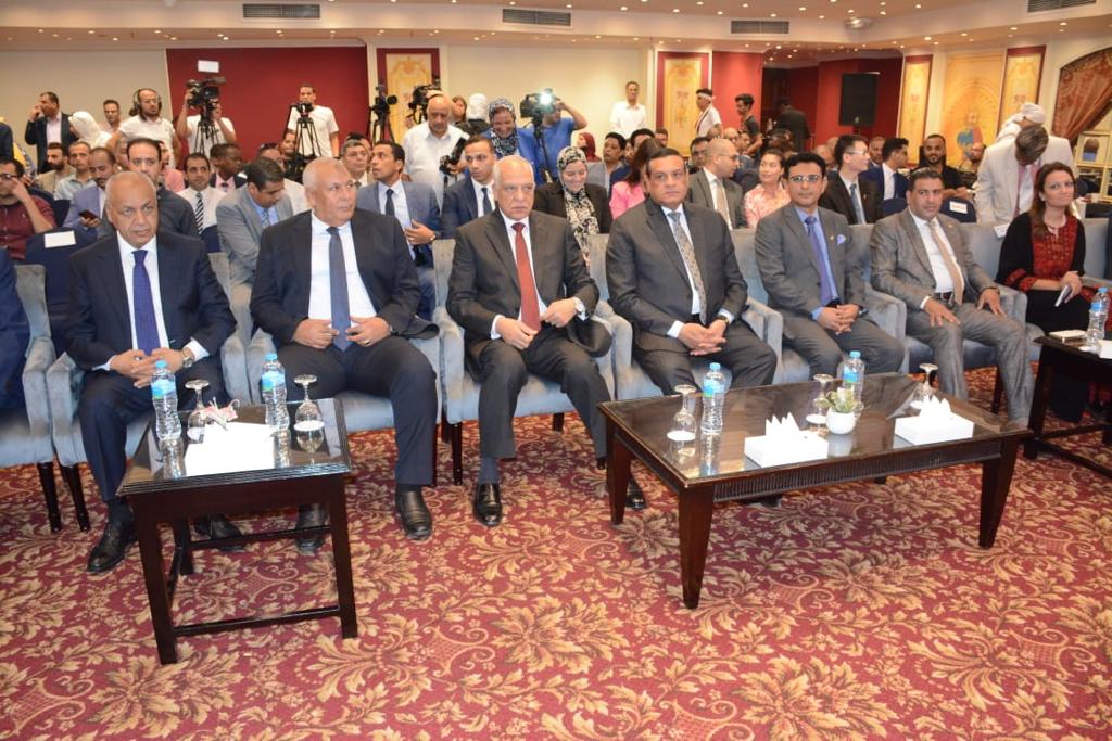بالصور والفيديو.. وزير التنمية المحلية ومحافظ الجيزة يفتتحان معرض الحرف التراثية والمنتجات اليدوية بالتعاون مع سفارة اليمن 
