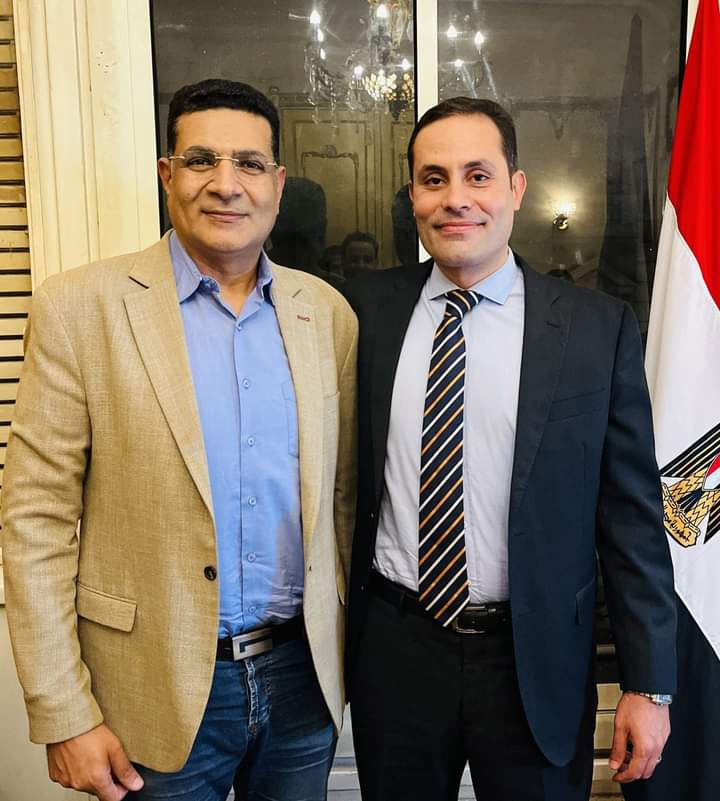 رئيس حزب الدستور السابق يعلن انضمامه لحملة المرشح الرئاسي أحمد الطنطاوي

