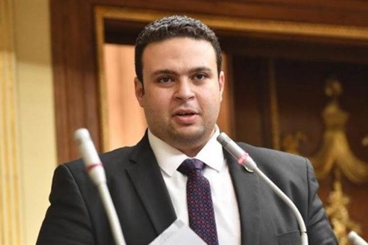 حزب العدل: العفو الرئاسى عن أحمد دومة يبث مزيدا من الأجواء الإيجابية


