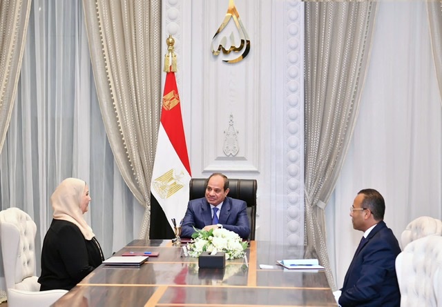 السيسي يوجه بمواصلة تقديم الدعم لأصحاب الحرف التراثية وتطبيق أعلى معايير الجودة للصناعات الحرفية