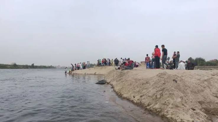 وفاة ثلاثة غرقا فى حادث سيارة قنا